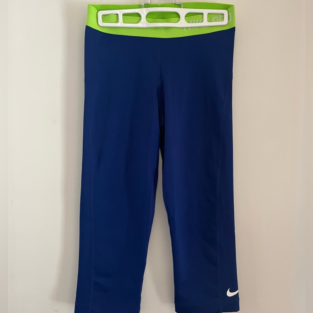 Nike Pro Cropped Tights - 10/10 Condition